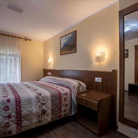 Hotel Cecchin 아오스타 외부 사진