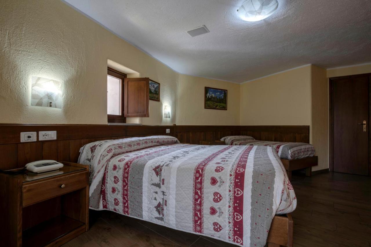 Hotel Cecchin 아오스타 외부 사진