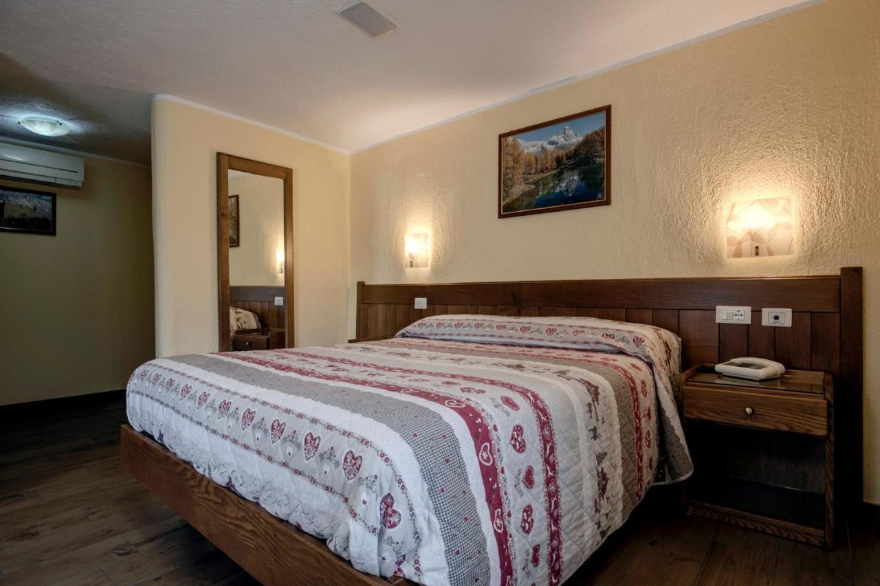 Hotel Cecchin 아오스타 외부 사진