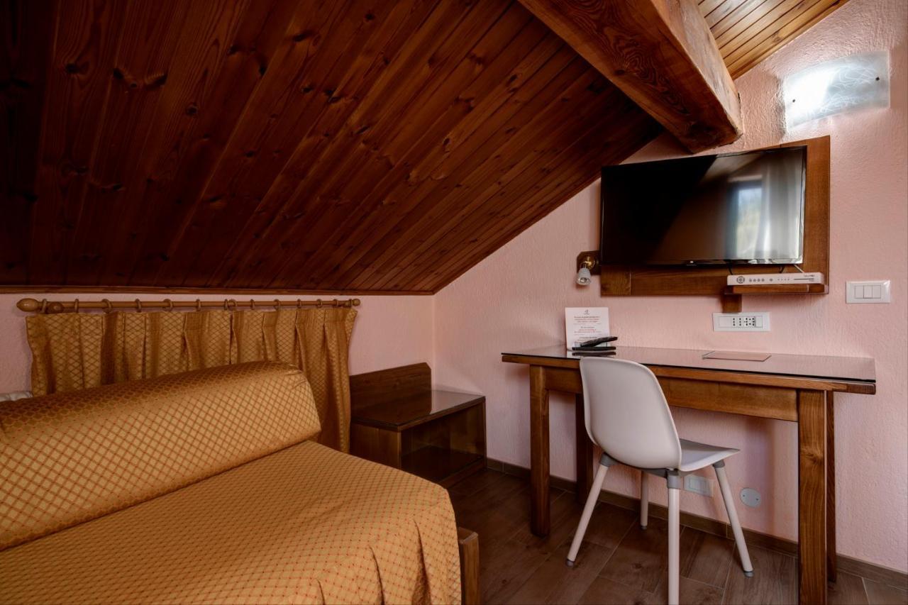 Hotel Cecchin 아오스타 외부 사진