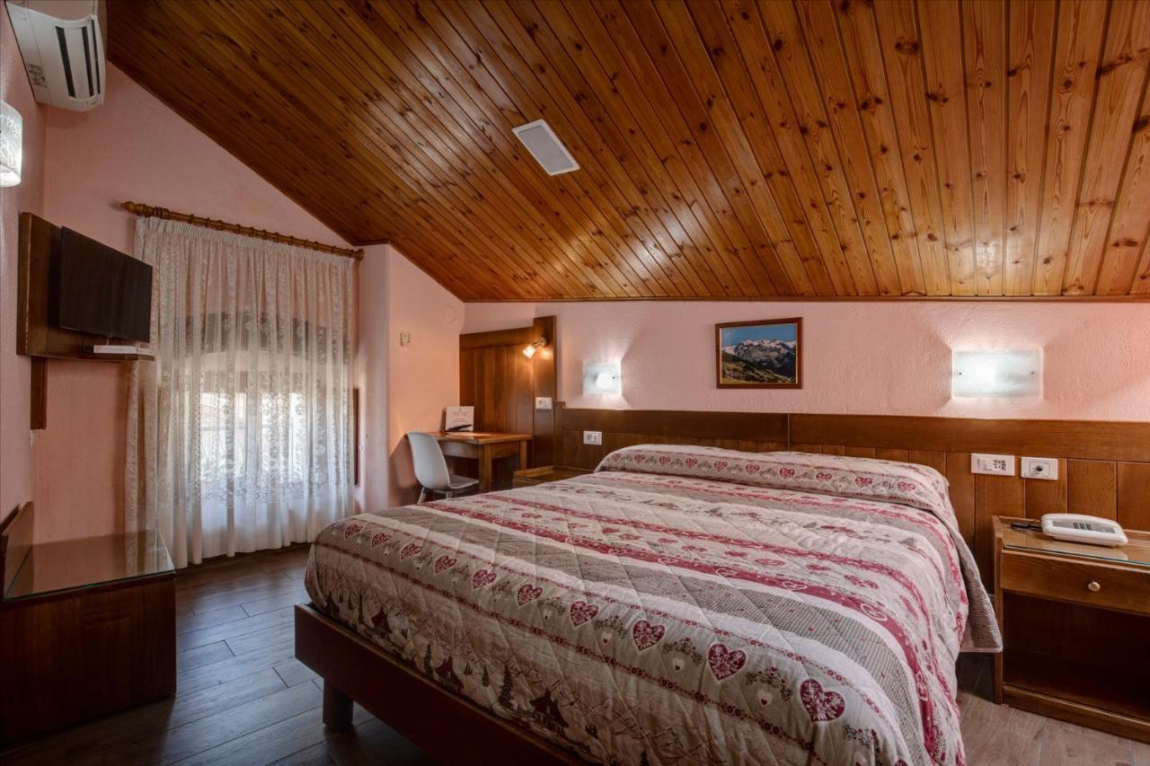 Hotel Cecchin 아오스타 외부 사진