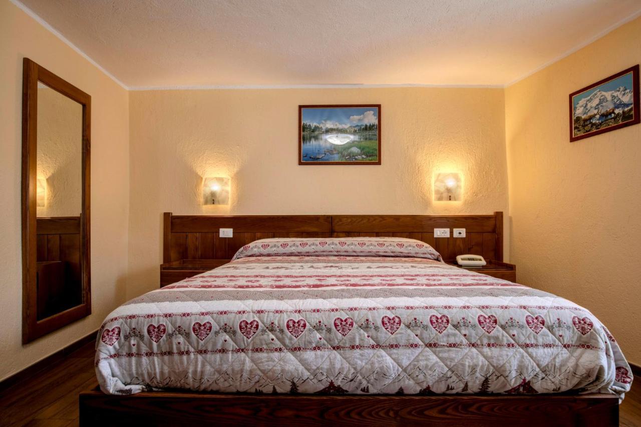 Hotel Cecchin 아오스타 외부 사진
