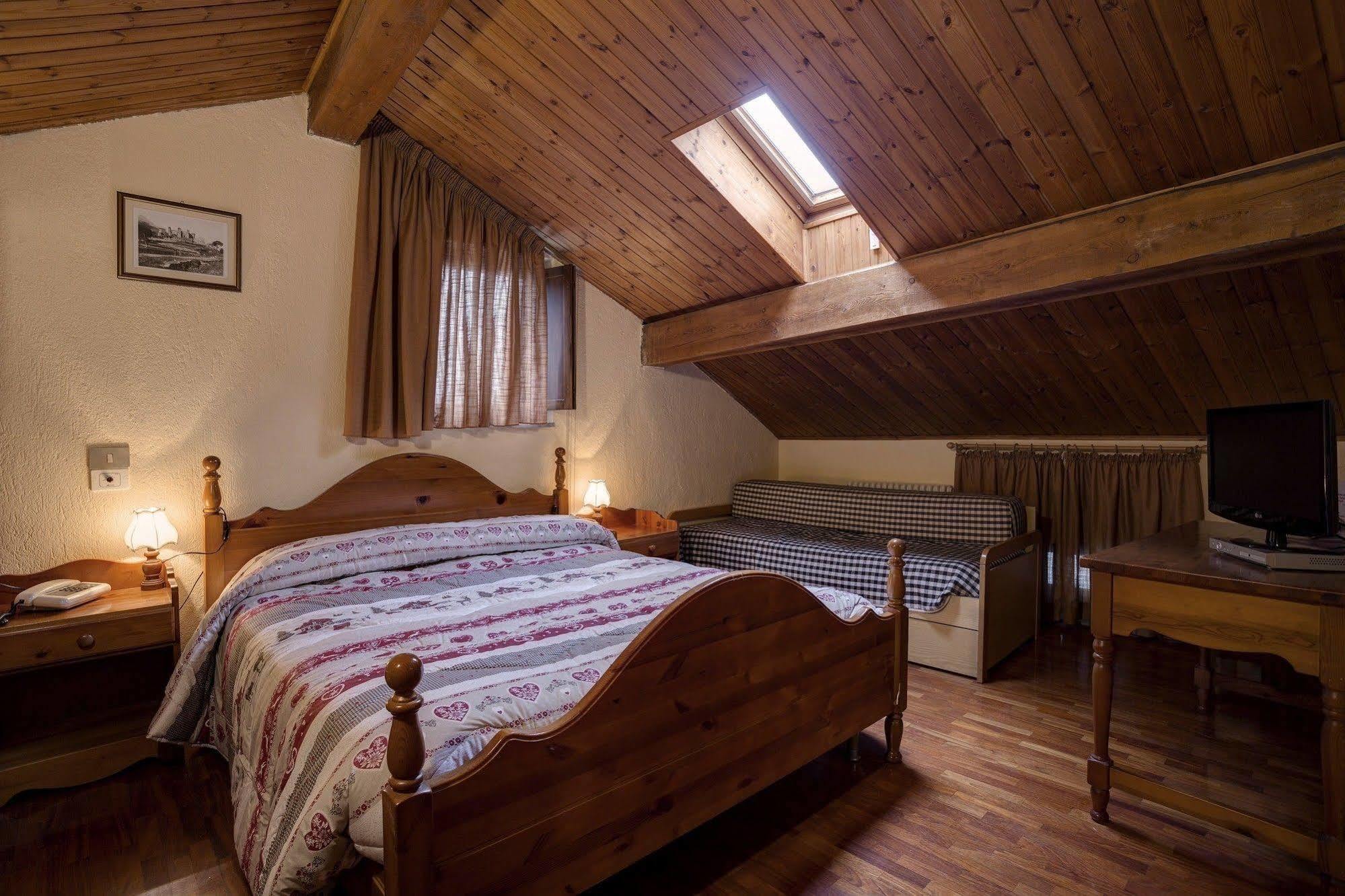 Hotel Cecchin 아오스타 외부 사진