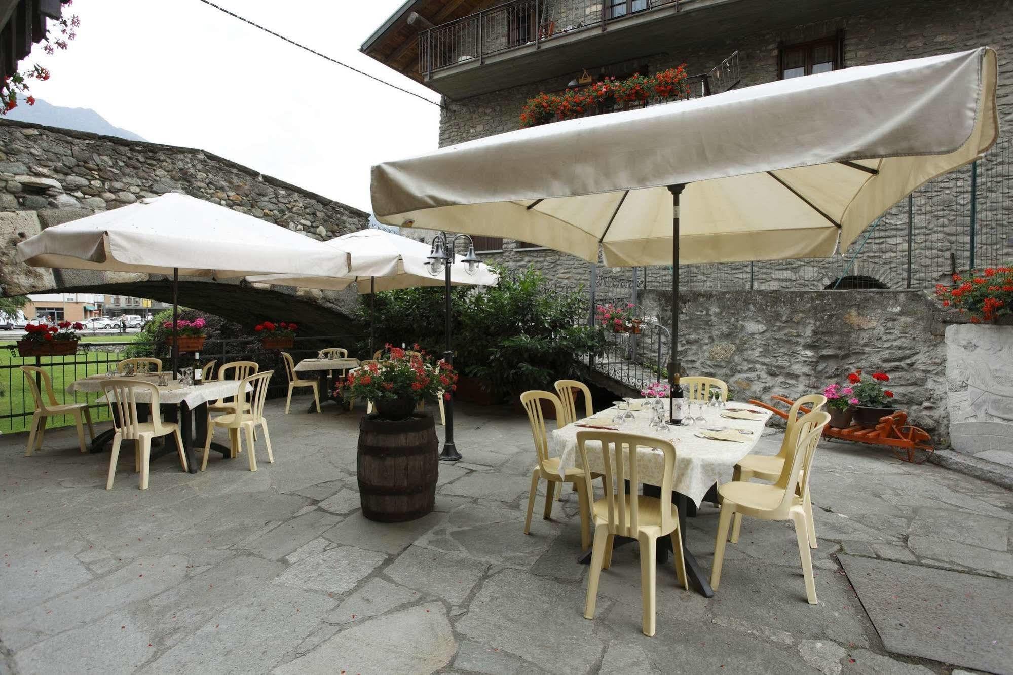 Hotel Cecchin 아오스타 외부 사진